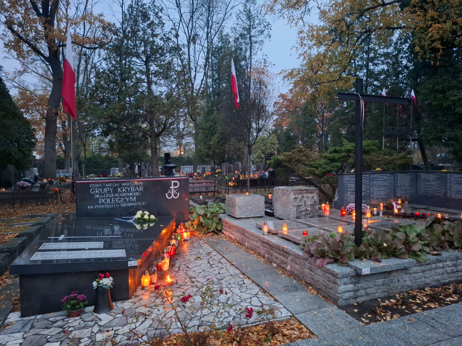 Mar de velas en Polonia